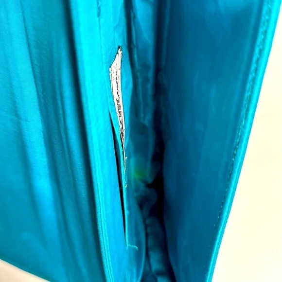 BEN MARC INTERNATIONAL satin clutch velvet vines and flowers embroidered pretty - Picture 13 of 15